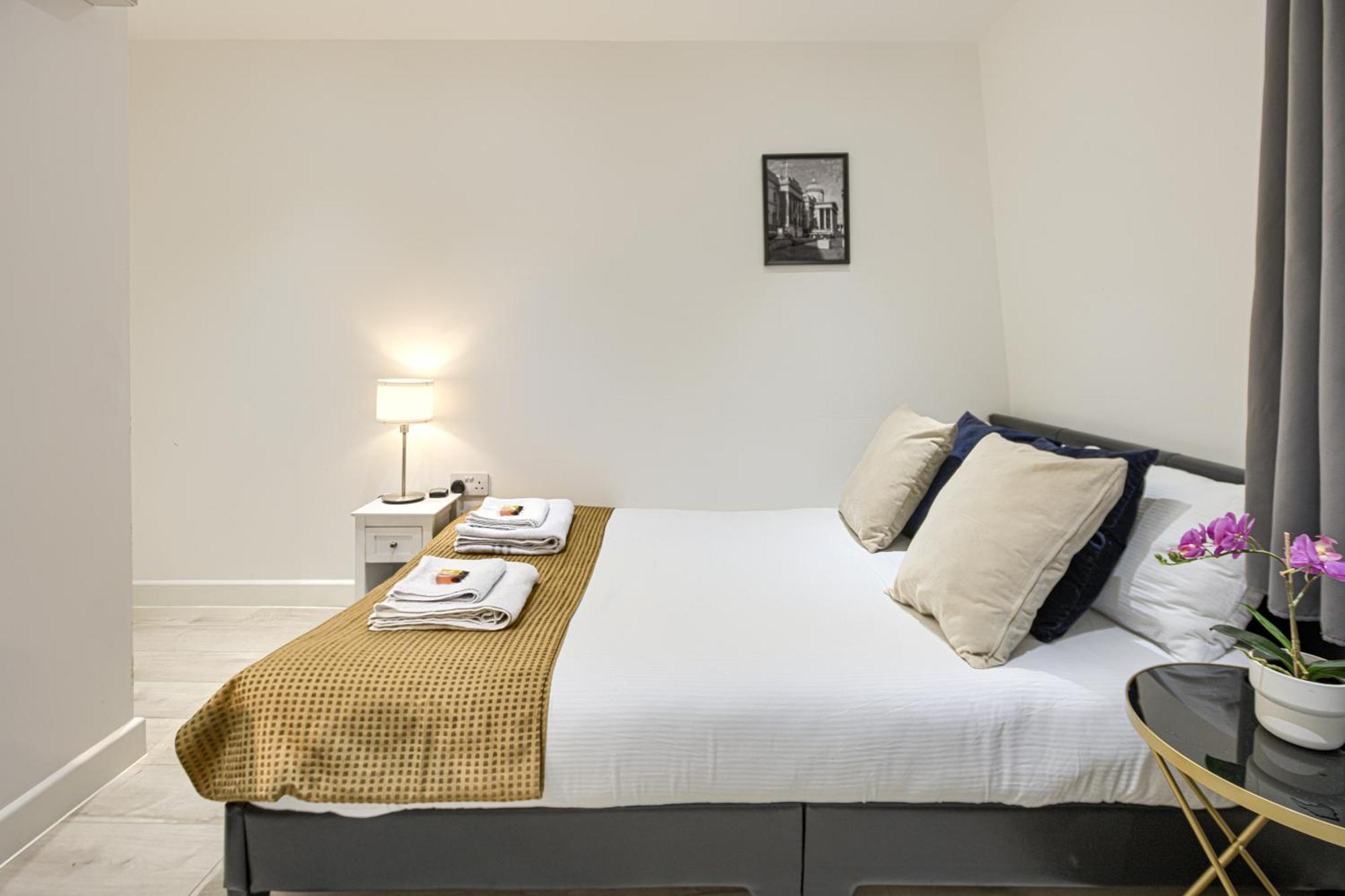 The Finsbury Deluxe Apartments ลอนดอน ห้อง รูปภาพ